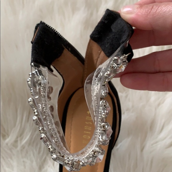 Women’s Heels Shoes - Picture 7 of 7